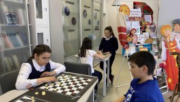 День шахмат «Прогулка по черно-белым полям»