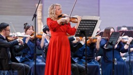 Народная артистка Башкортостана Айгуль Муратова отметила юбилей вместе с родным оркестром