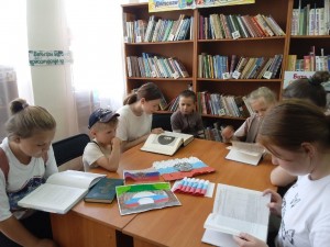 Литературный час «Жизнь детей подземелья»