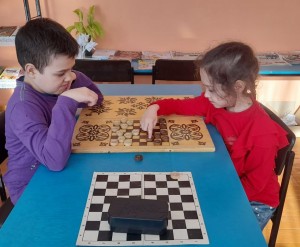 Настольные игры«Вместе весело играть»