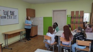 Классный час на тему «Соблюдение правил ПДД-залог безопасности»