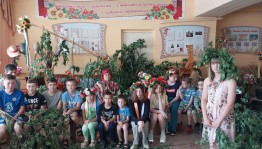 Игровая программа: «Троицу гуляем, лето встречаем»