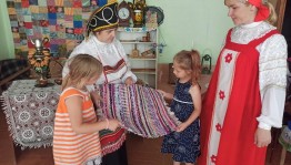 Мастер-класс «Рукам работа, душе праздник».