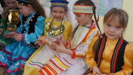 Познавательный час «Так пусть звучит мелодия родного языка»