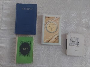 Пресс-релиз книжной выставки «Поэт гармонии и красоты»
