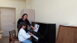 «Основы игры на фортепиано для начинающих»