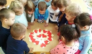 Тематический час «Мы разные, но мы вместе»