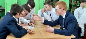Познавательный час «Лабиринт выбора»
