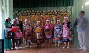 Литературно - музыкальный вечер«Единственной маме на свете»