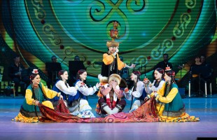 Госансамбль танца Казахстана «Салтанат» выступил на Международном фестивале «Танец – душа народа» в Уфе