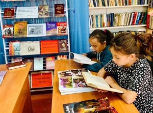 Громкие чтения «Войны священные страницы»