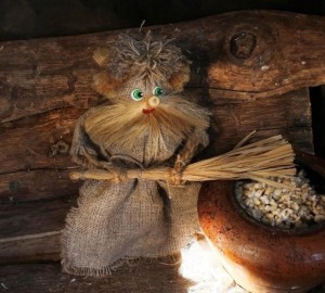 Игровая программа «Жил за печкой домовой...»