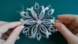 Мастер- класс из фоамирана«Снежинка на елочку»