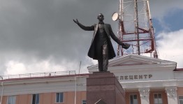 На телеканалах БСТ и Курай-ТВ покажут концерт «Во имя народа», посвящённый 125-летию со дня рождения Шайхзады Бабича