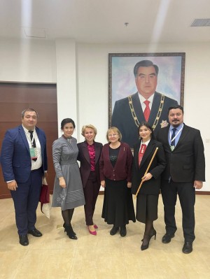 Делегация Башкортостана во главе с Аминой Шафиковой приняла участие в российско-таджикском культурном форуме в Душанбе