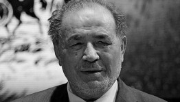 Книжная выставка «Равиль Бикбаев–мастер слова»