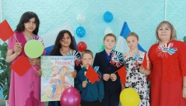 Интерактивная программа «У меня в садочке лютики – цветочки»