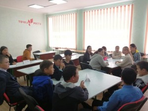 Тематический час «Своих не бросаем!»