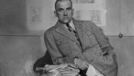 Информационный час онлайн «Русский поэт – Владимир Маяковский»