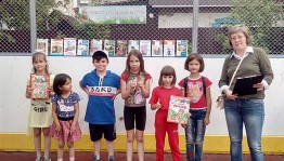 Праздничная программа «Мир начинается с детства»
