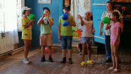 «Сегодня на планете хозяева–Дети»