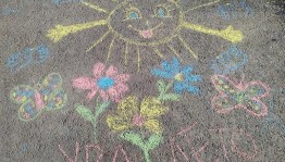 Игровая программа«Краски лета на асфальте»