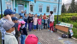 Праздничная программа «Мы из страны детства»