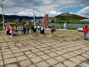 Развлекательная программа «В стране детства»
