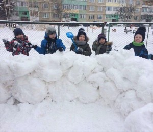 Игровая программа«Снежный городок»