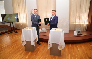 Факсимильная копия машинописи эпоса «Урал-батыр» передан Евразийскому музею кочевых цивилизаций
