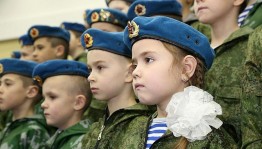 Тематический час «Патриотами не рождаются–ими становятся»