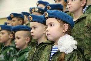 Тематический час «Патриотами не рождаются–ими становятся»