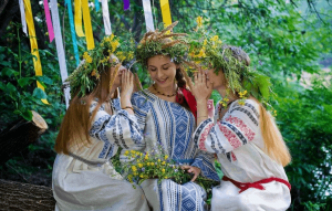 Развлекательная программа «Яркие краски лета»