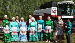 Агитбригада «Славен труд хлебороба!»
