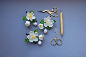 Мастер-класс «Брошь из фоамирина»