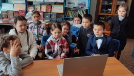 Познавательный час «Страна непобедима, когда един народ»