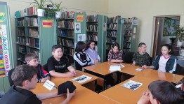 Интеллектуальная игра «Знатоки литературы»