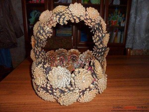 Мастер-класс «Корзина из шишек»