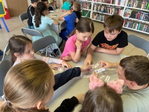 Час знакомства с писателем «Мастер улыбки–Виктор Драгунский»