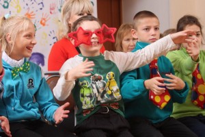 Развлекательная программа« Что за праздник без друзей»