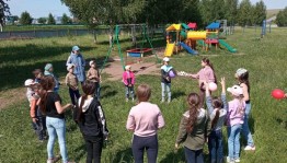 Танцевальная программа «Веселятся малыши от души»