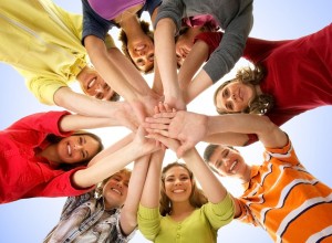 «По жизни ярко, весело и гордо!»