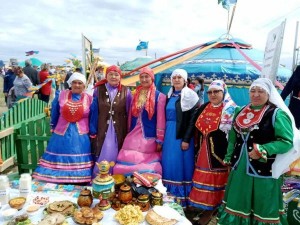 Акция «Соцветие национальных костюмов»