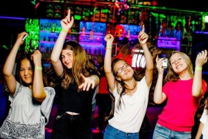 Молодежная дискотека«Легенда о музыке и танце»