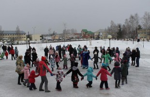 В с.Николо-Березовка на площади перед домом культуры прошли праздничные гуляния «Масленица широкая»