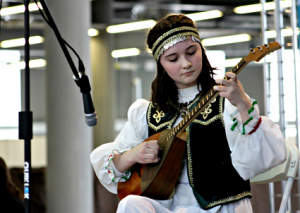 Объявлен приём заявок на республиканский конкурс-фестиваль фольклорных исполнителей и коллективов «Алтын дага»