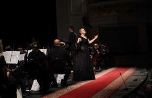 Два гала-вечера открывают оперный сезон в БГТОиБ