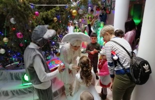 В Сибайском башкирском драмтеатре представили сказку «Новогодние приключения в лесу»