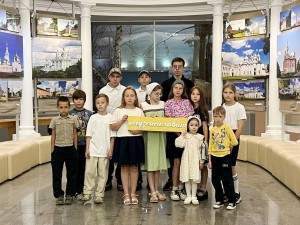 Салаватский музей представил фотовыставку «На страже земли русской» для школьников