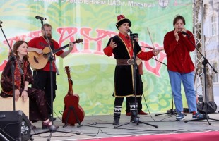 Вкусно, весело и дружно: В Центральном округе Москвы впервые состоялся Сабантуй